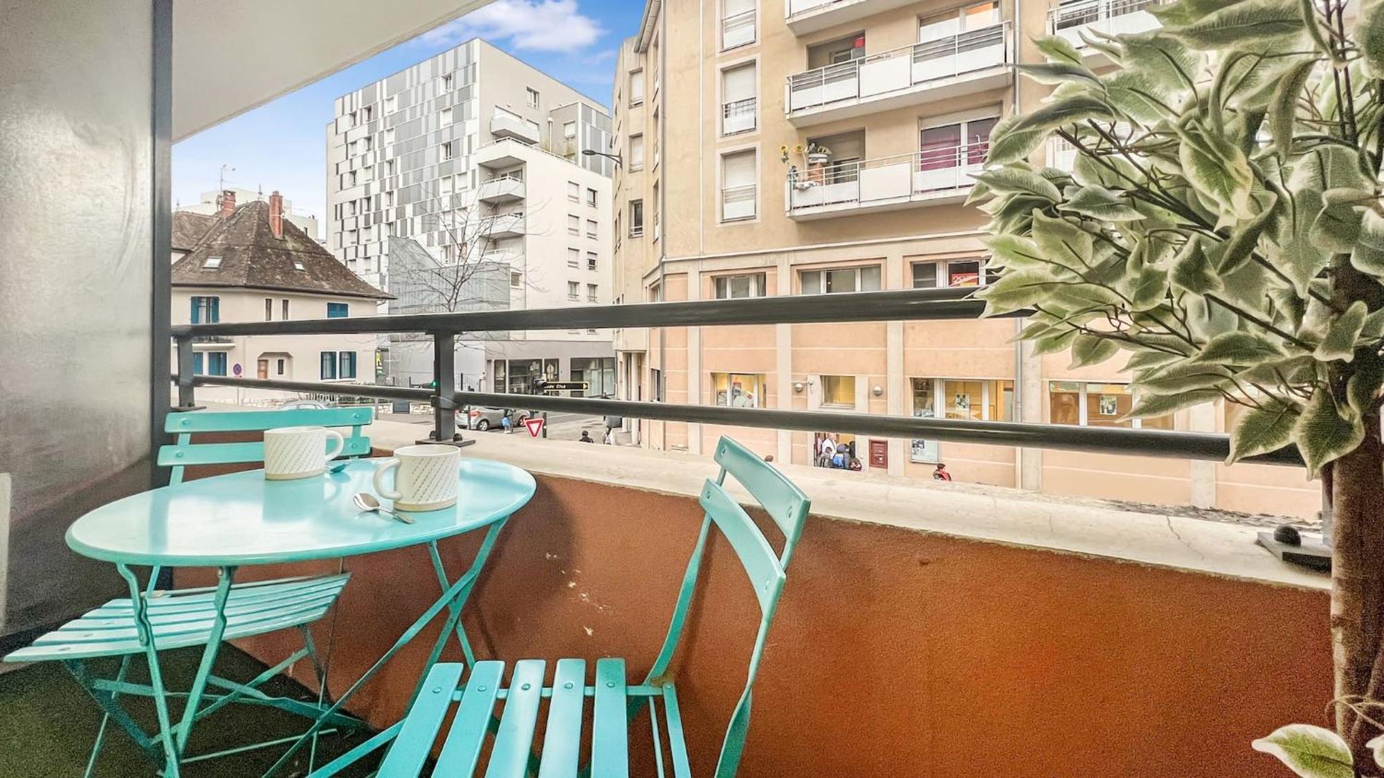 Homey Wild - Proche Gare Et Tram - Proche Centre - Balcon Prive - Parking Prive - Wifi Gratuit Annemasse Exterior photo